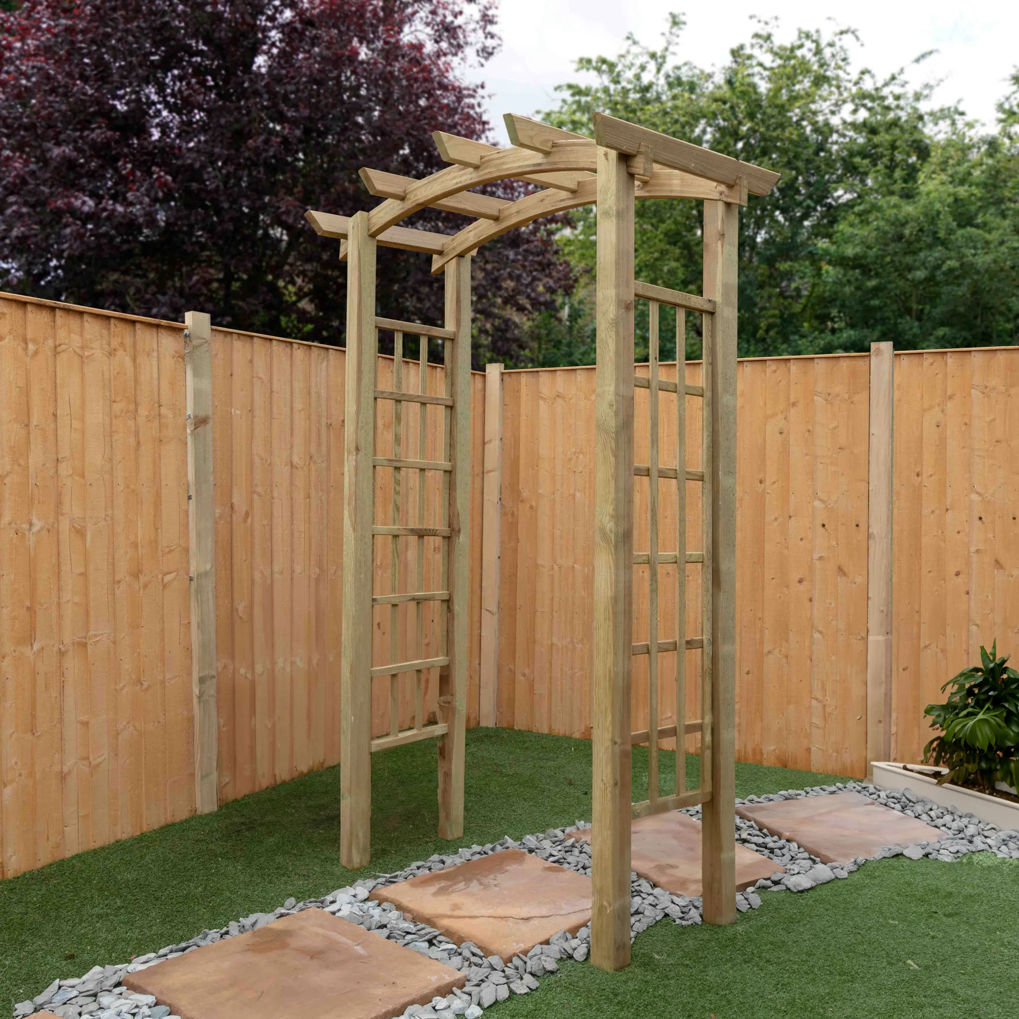 Bow Top Garden Arch - Image 2